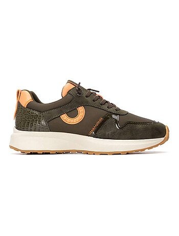 Baskets sport femme à lacets