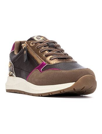 Baskets sport femme à lacets