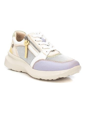 Baskets sport femme à lacets