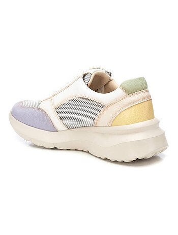 Baskets sport femme à lacets