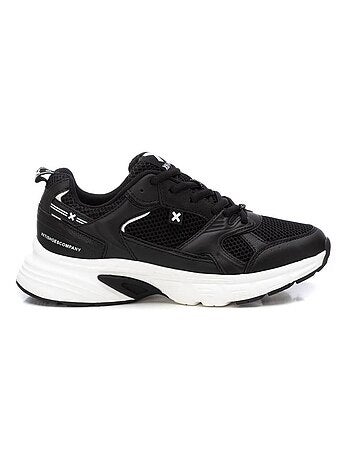 Baskets sport femme à lacets