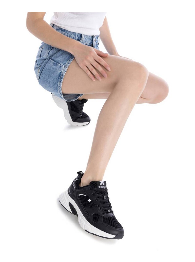 Baskets sport femme à lacets Noir - Kiabi