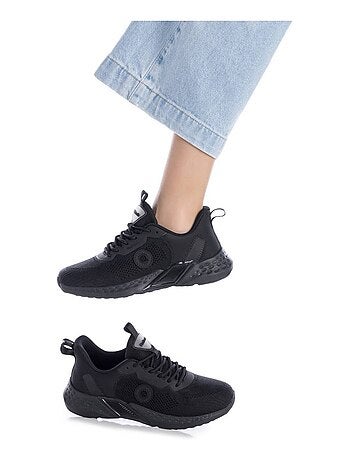 Baskets sport femme à lacets