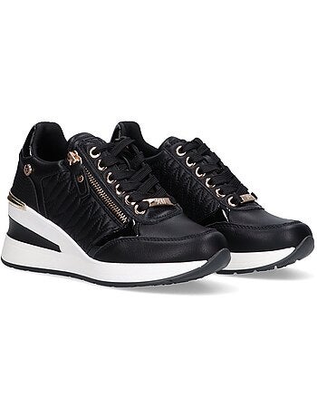 Baskets sport femme à lacets