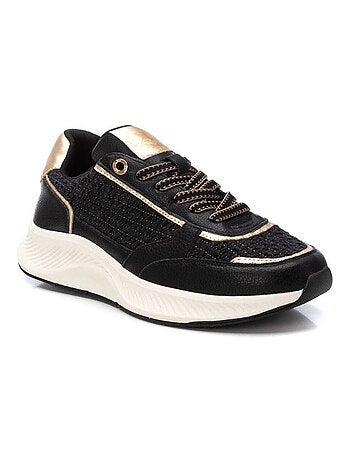 Baskets sport femme à lacets