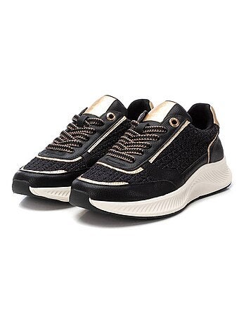 Baskets sport femme à lacets