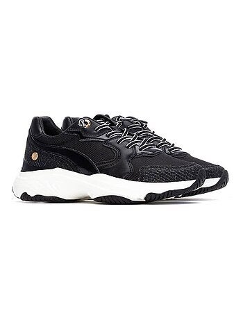 Baskets sport femme à lacets