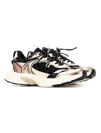 Baskets sport femme à lacets