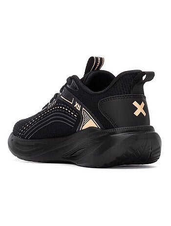 Baskets sport femme à lacets