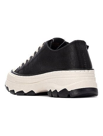 Baskets sport femme à lacets