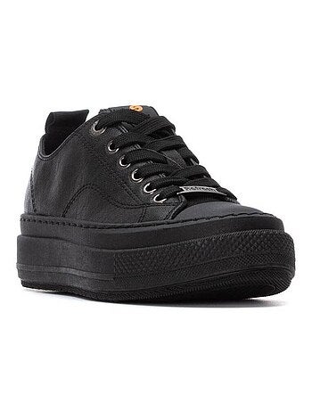Baskets sport femme à lacets