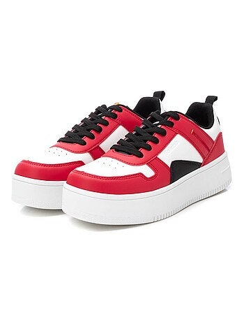 Baskets sport femme à lacets