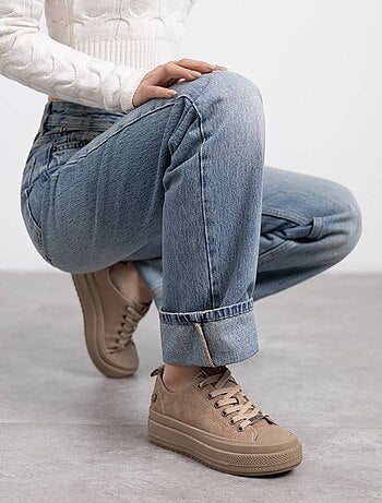 Baskets sport femme à lacets