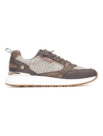 Baskets sport femme à lacets