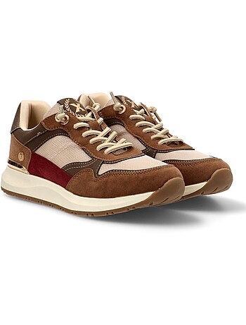 Baskets sport femme à lacets