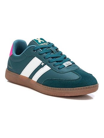 Baskets sport femme à lacets
