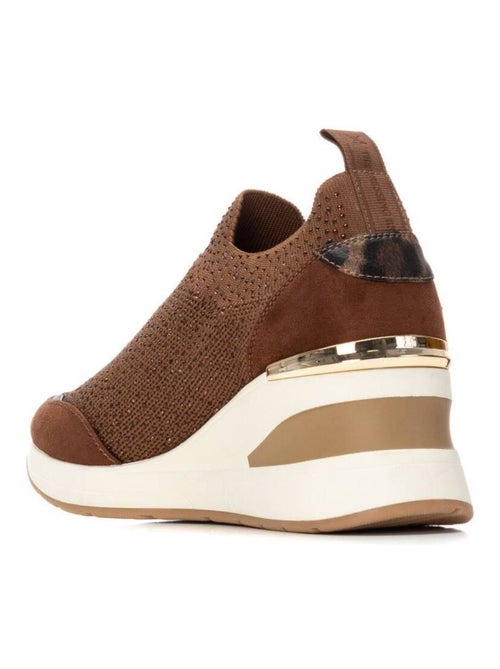 Baskets sport femme élastiques - Kiabi Baskets sport femme élastiques - Kiabi