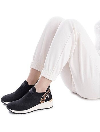 Baskets sport femme élastiques