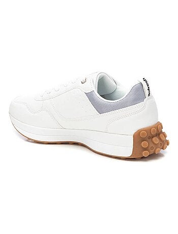 Baskets sport homme à lacets
