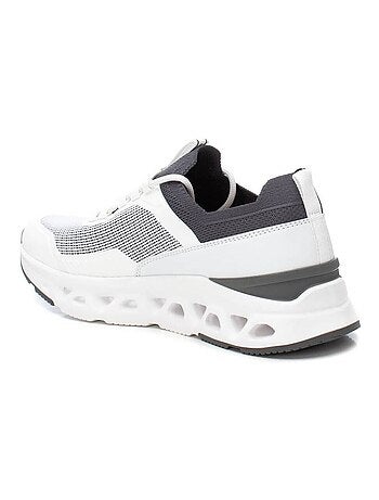 Baskets sport homme à lacets