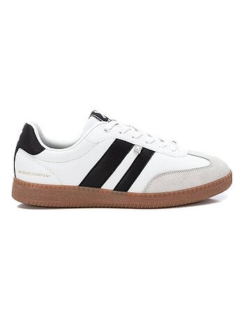 Baskets sport homme à lacets