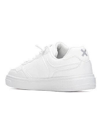 Baskets sport homme à lacets