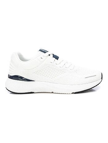 Baskets sport homme à lacets