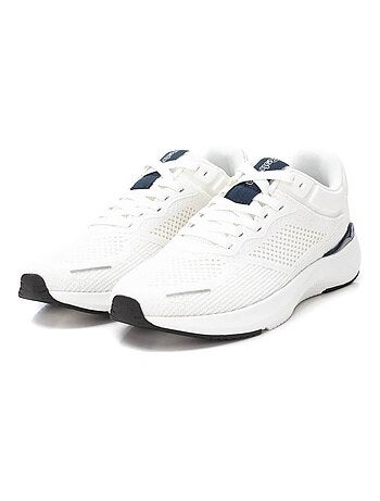 Baskets sport homme à lacets
