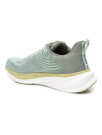 Baskets sport homme à lacets