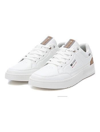 Baskets sport homme à lacets