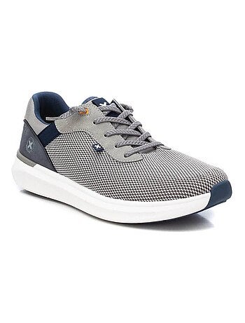 Baskets sport homme à lacets