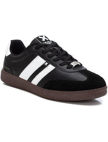 Baskets sport homme à lacets