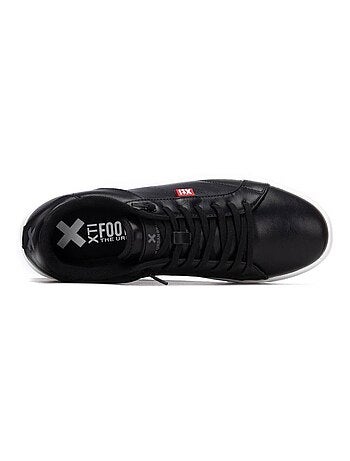 Baskets sport homme à lacets