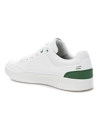 Baskets sport homme à lacets