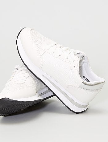 Baskets texturées type 'serpent'