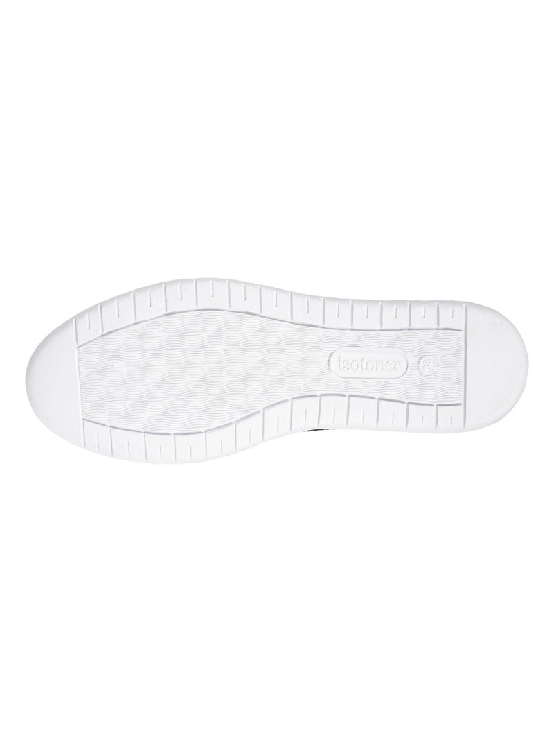 Baskets ultra confortables (technologie everywear™ ), et légères, faciles à enfiler  Isotoner Noir - Kiabi