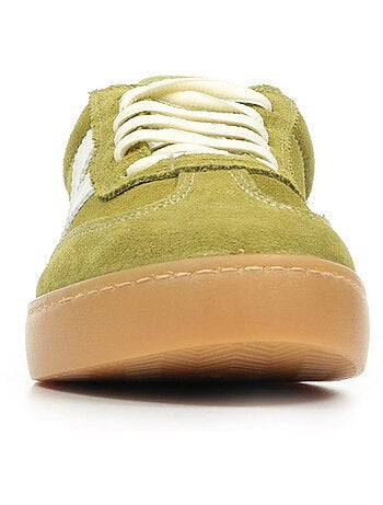 Baskets en Cuir et Suede Victoria.