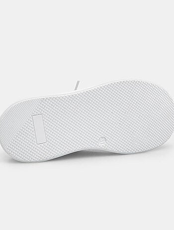 BATA Baskets confrotables avec accessoire