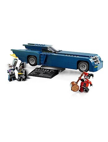 Batman™ avec la Batmobile™ contre Harley Quinn™ et Mr. Freeze™
