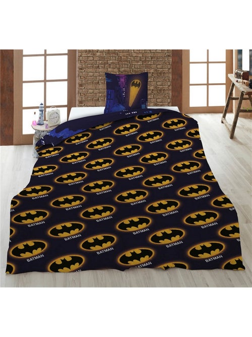 Batman, Parure de Lit Enfant Imprimée Réversible Polycoton, BATMOBILE - Kiabi Batman, Parure de Lit Enfant Imprimée Réversible Polycoton, BATMOBILE - Kiabi