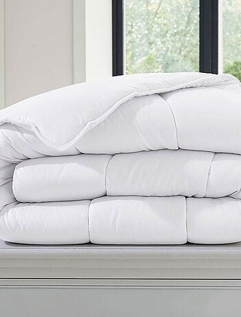 Becquet - Couette chaude ANTIACARIEN BIOME en polyester