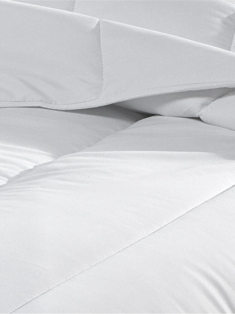 Becquet - Couette légère PASSERELLE /BIOME en polyester Blanc - Kiabi