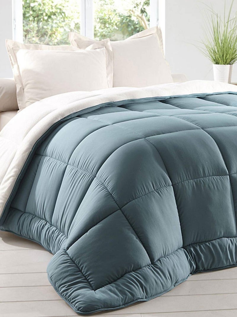 Becquet - Couette tempérée COUETTE DOUBLE FACE MICROFIBRE en polyester Bleu foncé - Kiabi