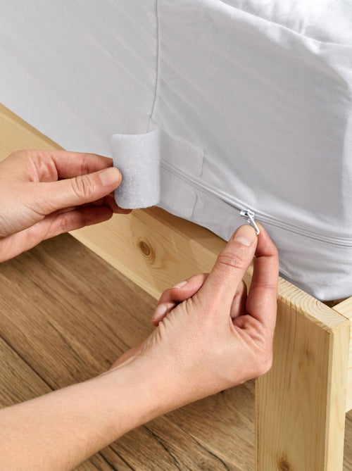 Becquet - Protège matelas HOUSSE INTEGRALE en polyester - Kiabi Becquet - Protège matelas HOUSSE INTEGRALE en polyester - Kiabi