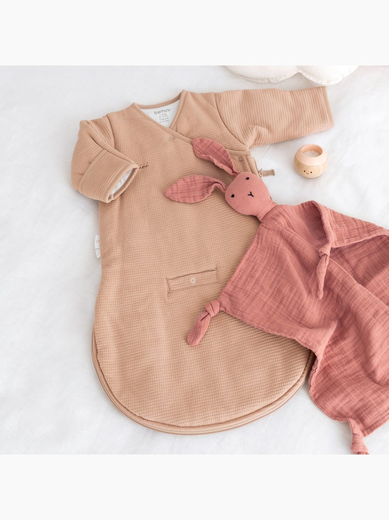 Bemini Gigoteuse avec moufles Pady waffle et jersey bio Beige sable - Kiabi