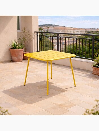 BERGAME Table carrée 4 places 70x70cm jaune