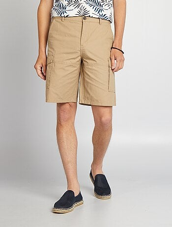 Bermuda avec poches sur les côtés