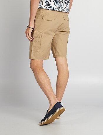 Bermuda avec poches sur les côtés