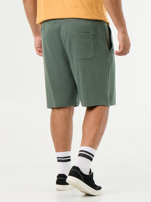 Bermuda chino à la taille élastiquée - Kiabi Bermuda chino à la taille élastiquée - Kiabi