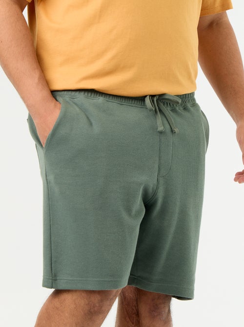 Bermuda chino à la taille élastiquée - Kiabi Bermuda chino à la taille élastiquée - Kiabi